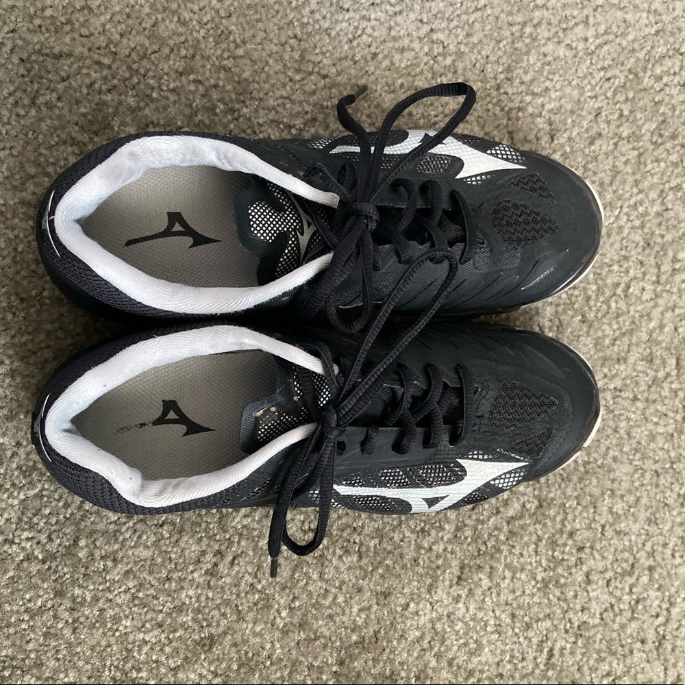 Mizuno Volleyball Shoes